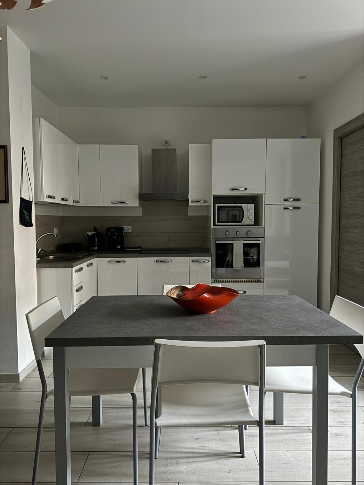 The Lighthouse - Central Apartment Aosta Buitenkant foto